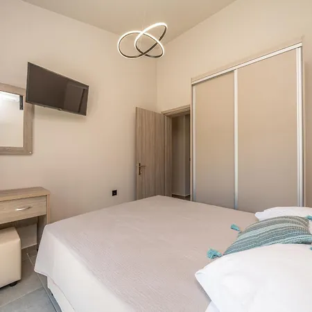 Vilă Beachfront Fteri