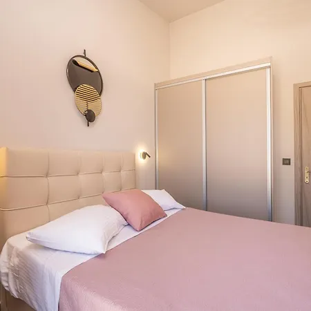 Beachfront Fteri Villa